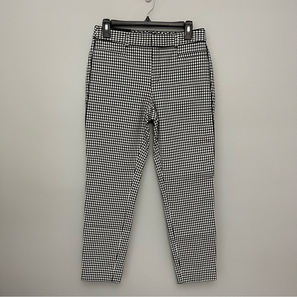 BANANA REPUBLIC MID RISE SLOAN SKINNY THROUGH THE HIP AND THIGH ANKLE LE…